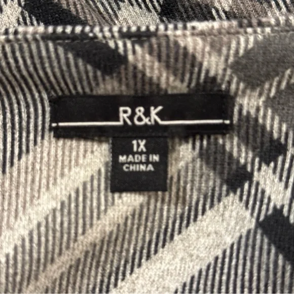 R&K Black and White Plaid Long Sleeve Dress - Picture 7 of 9